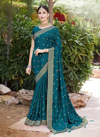 Grab These Saree in All Over Fine Colored.These Saree And Blouse Are Fabricated On Vichitra Silk.Its Beautified With Jari Embroidery Butti Work.