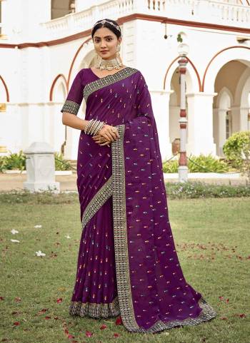 Grab These Saree in All Over Fine Colored.These Saree And Blouse Are Fabricated On Vichitra Silk.Its Beautified With Thread,Jari Embroidery Butti Work.