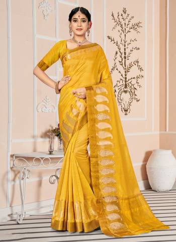 Grab These Saree in Fine Colored Pair With Matching Blouse.These Saree And Blouse Are Fabricated On Cotton.Its Beautified With Heavy Wevon Designer,Swarovski Work.