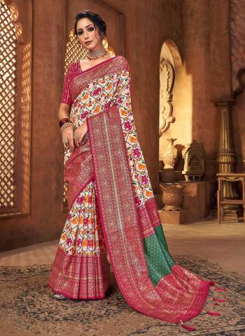 For A Beautiful Look,Grab These Saree in Fine Colored.These Saree And Blouse Are Fabricated On Velvet Tussur Silk.Its Beautified With Heavy Woven Designer Work.