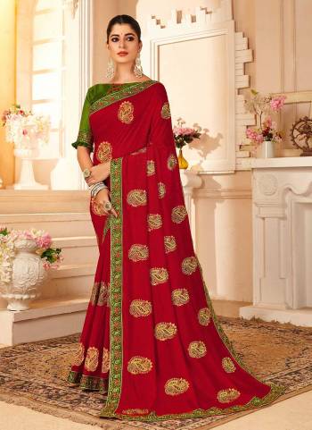 For A Different Look,Grab These Fine Colored Saree Pair With Blouse.These Saree is Fabricated On Vichitra Silk Pair With Art Silk Blouse.Its Beautified With Designer Embridery Work.