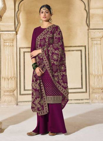 For A Designer Look,Grab These Plazzo Suit in All Over Fine Colored.These Top is Fabricated On Georgette Pair With Santoon Bottom And Georgette Dupatta.Its Beautified With Embroidery Work.