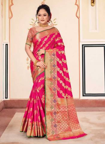 Grab These Saree in Fine Colored Pair With Blouse.These Saree and Blouse Are Fabricated On Banarasi Silk.Its Beautified With Heavy Jari Wevon Designer Work.