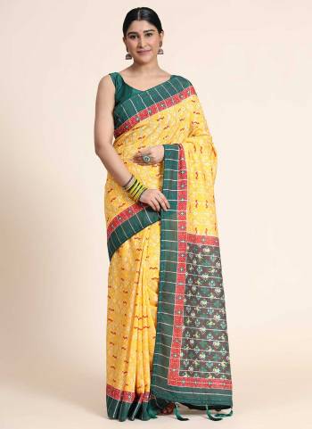 For A Beautiful Look,Grab These Fine Colored Saree Pair With Blouse.These Saree is Fabricated On Chanderi Cotton Pair With Silk Blouse.Its Beautified With Viscose Digital Printed And Weaving Sequance Designer Work.