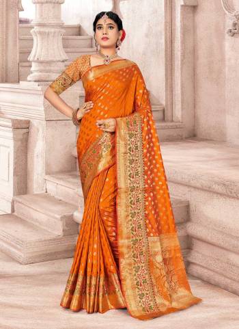 For A Beautiful Look,Grab These Saree in All Over Fine Colored.These Saree And Blouse Are Fabricated On Banarasi Silk.Its Beautified With Heavy Wevon Designer Work.