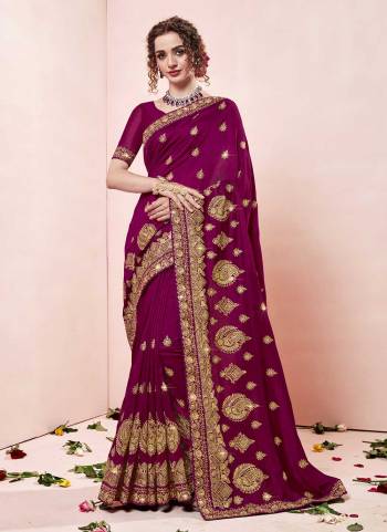 For A Diffrent Look,Grab These Saree in All Over Fine Colored.These Saree And Blouse Are Fabricated On Vichitra Silk.Its Beautified With Designer Embridery And Diamond Work.