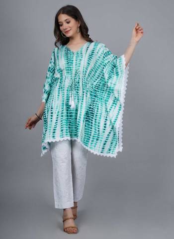 Grab These Kaftan in Fine Colored.Its Fabricated On Rayon Slub With Designer Tye Dye Printed Work.Buy Now.