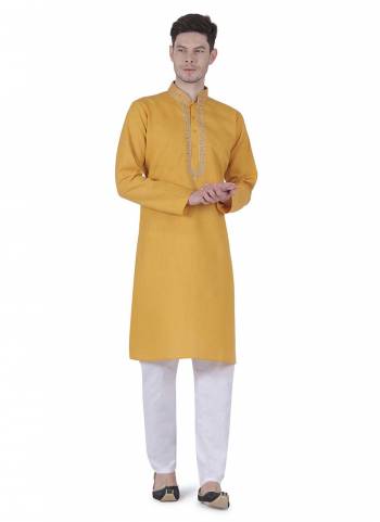 For A Festive Wear,Grab These Pair in Fine Colored.These Kurta is Fabricated On Linen Cotton Pair With Cotton Bottom.Its Beautified With Embroidery Thread Work.