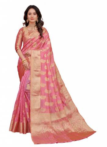 Grab These Beautiful Colored Saree Pair With Matching Blouse Colored Blouse.These Saree And Blouse Are Fabricated On Organza.Its Beautified With Heavy Wevon Designer Work.