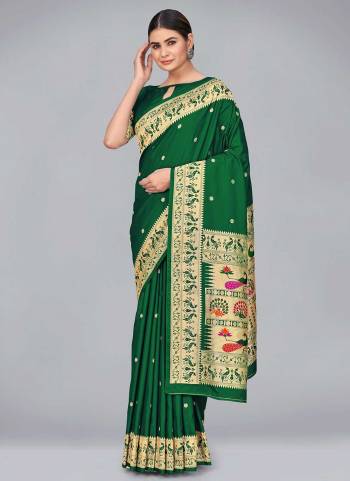 For A Different Look,Grab These saree in All over fine Colored.These saree And Blouse Are Fabricated on Banarasi Silk.Its Beautified with Heavy Jari Wevon Designer Work.