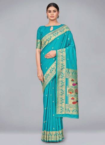 For A Different Look,Grab These saree in All over fine Colored.These saree And Blouse Are Fabricated on Banarasi Silk.Its Beautified with Heavy Jari Wevon Designer Work.