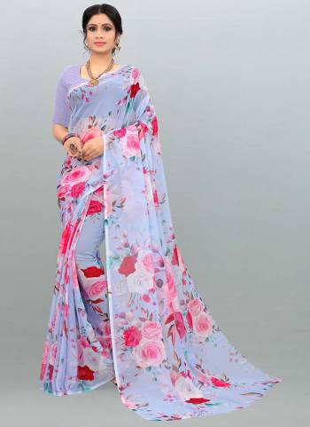 For A Beautiful Look,Grab These Saree in All Over Fine Colored.These Saree And Blouse is Fabricated On Chiffon.Its Beautified With Designer Digital Printed Work.