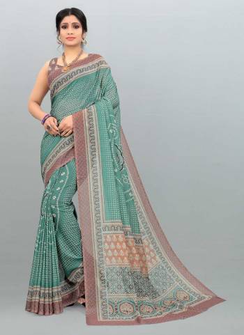 For A Different Look,Grab These Saree in All Over Fine Colored Pair With Blouse.These Saree And Blouse Are Fabricated On Cotton Silk.Its Beautified With Designer Printed Work.