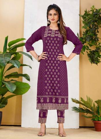 For A Festive Wear,Grab These Readymade Pair in Fine Colored.These Kurti and Bottom Are Fabricated On Malai Rayon.Its Beautified With Designer Printed Work.