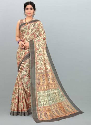 Grab These Saree in Fine Colored Pair With Matching Colored Blouse.These Saree And Blouse Are Fabricated On Linen Silk.Its Beautified With Designer Digital Printed Work.