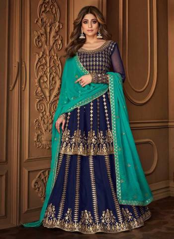 For A Designer Look,Grab These Suit in All Over Fine Colored.These Top And Bottom Are Fabricated On Georgette Pair With Georgette Dupatta.Its Beautified With Designer Sequance Embroidery Work.