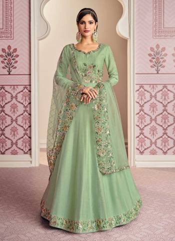 For A Designer Look,Grab These Suit in Fine Colored Pair With Bottom And Dupatta.These Top is Fabricated On Russian Silk Pair With Santoon Bottom And Butterfly Net Dupatta.Its Beautified With Designer Multy Embroidery,Diamond Work.