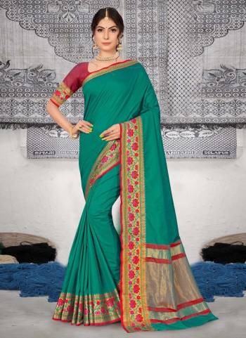 Grab These Saree in Fine Colored pair With Contrasting Colored Blouse.These Saree And Blouse Are Fabricated On Silk.Its Beautified With Heavy Wevon Border,Pallu Designer Work.