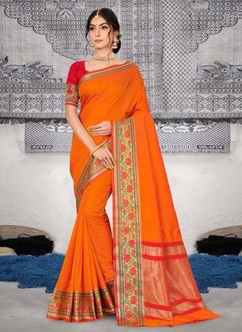 Grab These Saree in Fine Colored pair With Contrasting Colored Blouse.These Saree And Blouse Are Fabricated On Silk.Its Beautified With Heavy Wevon Border,Pallu Designer Work.