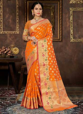 Grab These Fine Colored Saree PairWith Blouse.These Saree And Blouse Are Fabricated On Banarasi Silk.Its Beautified With Heavy Jari Wevon Designer Work.