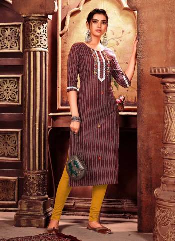 For A Casual Wear, Grab These Kurti in Fine Colored.These Kurti is Fabricated On Cotton.Its Beautified With Wevon Lining Designer And Hand Embroidery Work.