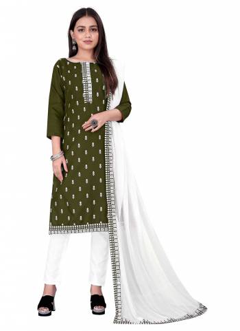 For A Casual Wear,Grab These Dress Material in Fine Colored.These Top And Bottom Are Fabricated On  Cotton Pair With Nazmin Dupatta.Its Beautified With Designer Embroidery Work.