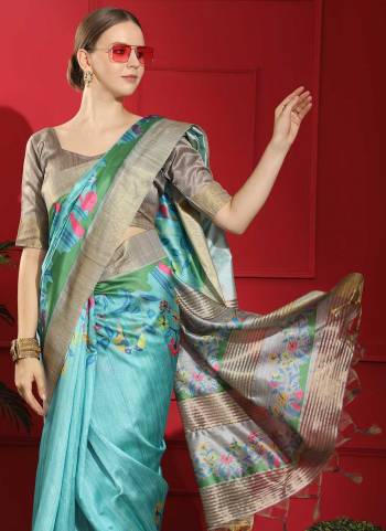 Grab These Saree in Fine Colored Pair With Blouse.These Saree And Blouse Are Fabricated On Silk.Its Beautified With Wevon Jari Designer,Tussar Printed Work.