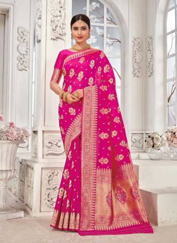 For A Beautiful Look,Grab These Saree in All Over Fine Colored Pair With Blouse.These Saree And Blouse Are Fabricated On Banarasi Silk.Its Beautified With Weaving  Designer Work.