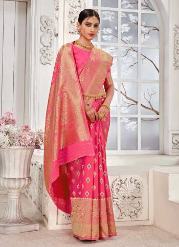 For A Beautiful Look,Grab These Saree in All Over Fine Colored Pair With Blouse.These Saree And Blouse Are Fabricated On Banarasi Silk.Its Beautified With Weaving  Designer Work.