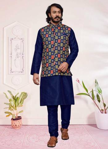 For A Festive Wear,Grab These Readymade Pair in Fine Colored.These Kurta And Jacket Are Fabricated On Art Silk Pair With Jute Silk Bottom.Its Beautified With Designer Printed Work.