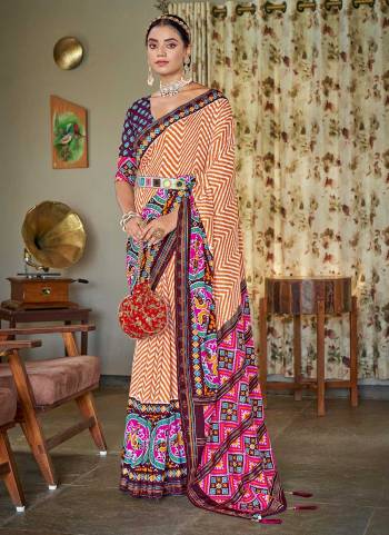 For A Different Looking Saree,Grab These Saree in All Over Fine Colored Pair With Matching Colored Blouse.These Saree And Blouse Are Fabricated On Soft Patola Silk.Its Beautified With Woven Designer And Printed Work.