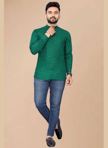 For A Festive Wear,Grab These Readymade Mens Wear Kurta in Fine Colored.Its Fabricated On Viscose Come With Foil Printed Work.