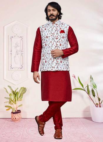 For A Festive Wear,Grab These Readymade Pair in Fine Colored.These Kurta And Bottom Are Fabricated On Art Silk pair With  Jute Silk Jacket.Its Beautified With Designer Printed Work.