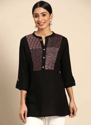 For A Casual Wear,Grab These Kurti in Fine Colored.These Kurti is Fabricated On Rayon.Its Beautified With Designer Embroidery Work.