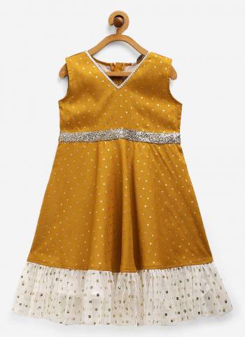 Grab These Readymade Kids Wear Kurti in Beautiful Colored.Its Fabricated On Poly Silk Come With Gold Foil Print Work.