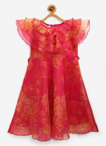 Grab These Readymade Kids Wear Kurti in Beautiful Colored.Its Fabricated On Organza Come With Printed Work.