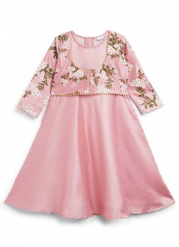 Grab These Readymade Kids Wear Kurti in Beautiful Colored.Its Fabricated On Poly Silk Come With Solid Work.