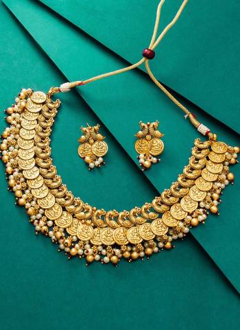 Grab These Beautiful Necklace in Golden Colored Come With Copper Material And Temple Work.Buy Now.