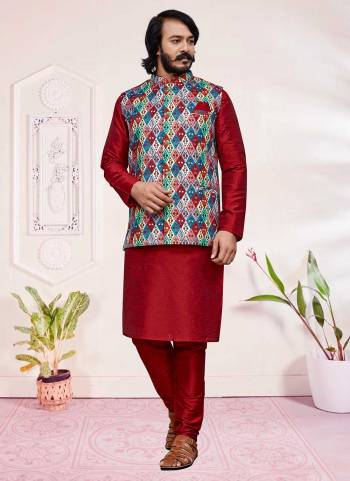 For A Festive Wear,Grab These Readymade Mens Wear Pair Come With Fine Colored.These Kurta And Bottom Are Fabricated On Art Silk Pair With Jute Silk Jacket.Its Beautified With Designer Printed Work.