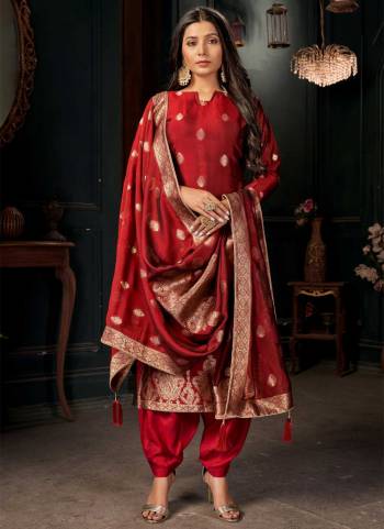 Grab These Designer Patiala Suit in All Over Fine Colored.These Top And Bottom Are Fabricated On Viscose Silk pair With Viscose Silk Dupatta.Its Beautified With Heavy Wevon Designer Work.