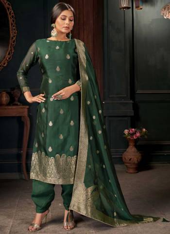 Grab These Designer Patiala Suit in All Over Fine Colored.These Top And Bottom Are Fabricated On Viscose Silk pair With Viscose Silk Dupatta.Its Beautified With Heavy Wevon Designer Work.