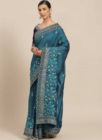 Grab These Different Looking Saree in All Over Fine Colored PairWith Blouse.These Saree is Fabricated On Vichitra Silk Pair With Art Silk Blouse.Its Beautified With  Designer Multy Thread Embroidery  Work.