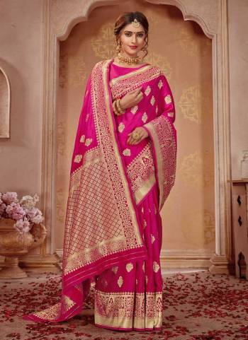 For A Festive Wear,Grab These Saree In Fine Colored.These Saree And Blouse Are Fabricated On Banarasi Silk.Its Beautified With Heavy Weaving  Designer Work.