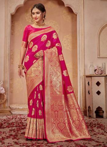 For A Festive Wear,Grab These Saree In Fine Colored.These Saree And Blouse Are Fabricated On Banarasi Silk.Its Beautified With Heavy Weaving  Designer Work.