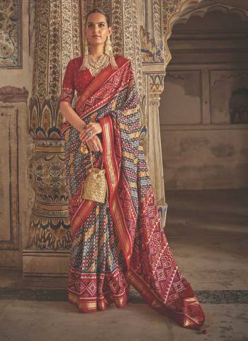 Grab These Saree in All Over Beautiful Colored.These Saree And Blouse Are Fabricated On Patola Silk.Its Beautified With  Woven Jari Designer,Patola Printed And Diamond Work.