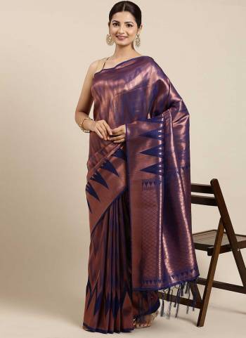 For A Beautiful Look,Grab These saree in All Over Fine Colored Pair With Blouse.These Saree And Blouse Are Fabricated On Silk.Its Beautified With Heavy Jari Wevon Designer Work.