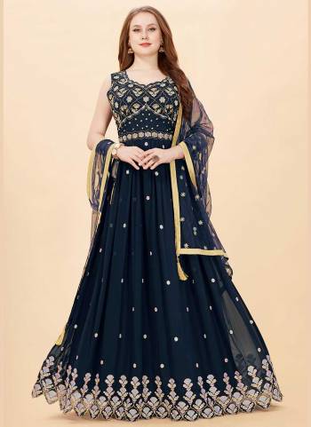 For A Designer Look,Grab These Readymade Gown in Fine Colored Pair With Fany Dupatta.These Gown is Fabricated On Georgette Pair With Net Dupatta.its Beautified With Designer Heavy Hand Embroidery Work. 