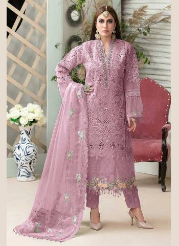 For A Beautiful Look,Grab These Suit in All Over Fine Colored Pair With Bottom And Dupatta.These Top And Dupatta Are Fabricated On Butterfly Net Pair With Santoon Bottom.Its Beautified With Heavy Sequance Embroidery,Moti Work.