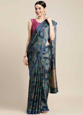 For A Casual Wear,Grab These Saree in All Over Fine Colored Pair With Blouse.These Saree And Blouse Are Fabricated On Kota Cotton.Its Beautified With Designer Printed.