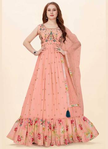 For A Designer Look,Grab These Readymade Gown in Fine Colored Pair With Fany Dupatta.These Gown is Fabricated On Georgette Pair With Net Dupatta.its Beautified With Designer Heavy Hand Embroidery Work.